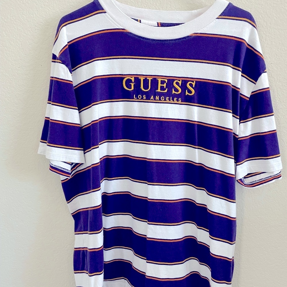 Mens Purple, gold & white Guess shirt sz: XXL.